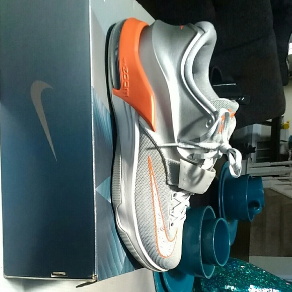 KD VII